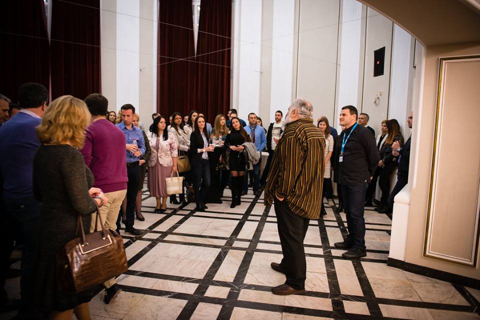 23755446_1943209679030416_2464843270357880670_n