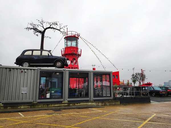 Diagonals 05: Residency Area