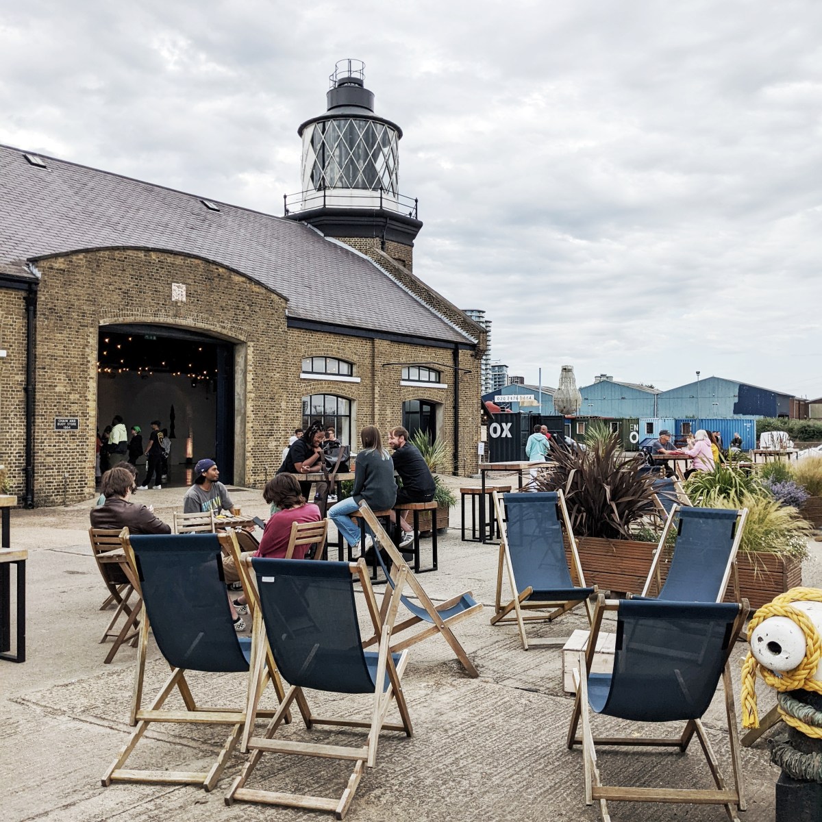 Diagonals 27: Residency Area